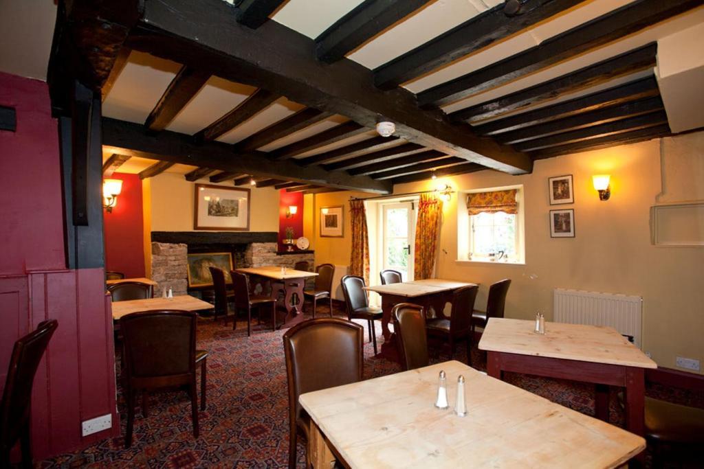The Old Black Lion Hay-On-Wye Εξωτερικό φωτογραφία
