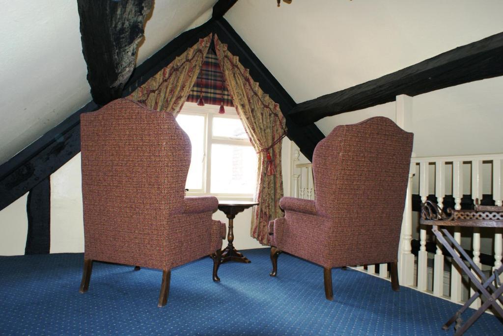 The Old Black Lion Hay-On-Wye Εξωτερικό φωτογραφία